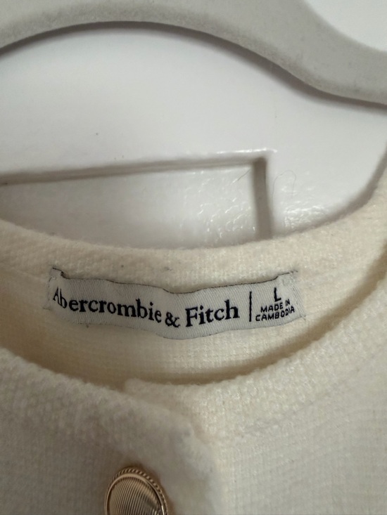 Abercrombie & Fitch Cream Sleeveless Button Knit Vest - Picture 2 of 3